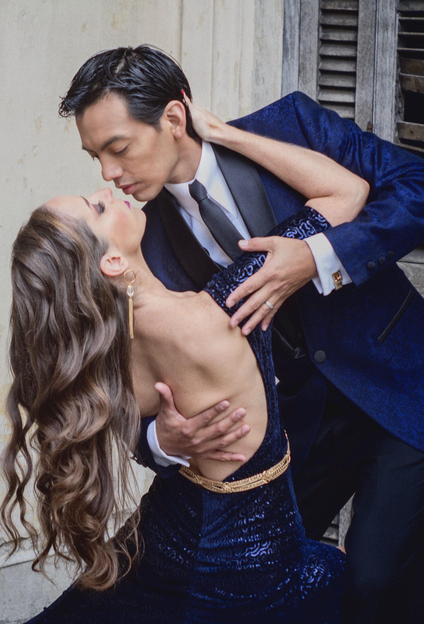 tango dancers posing in photo shoot