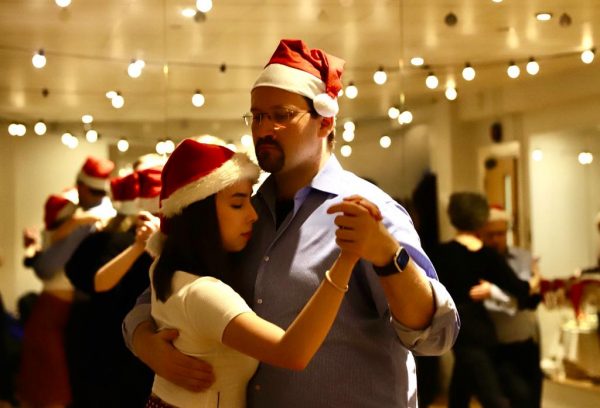 argentine tango students dancing at Christmas