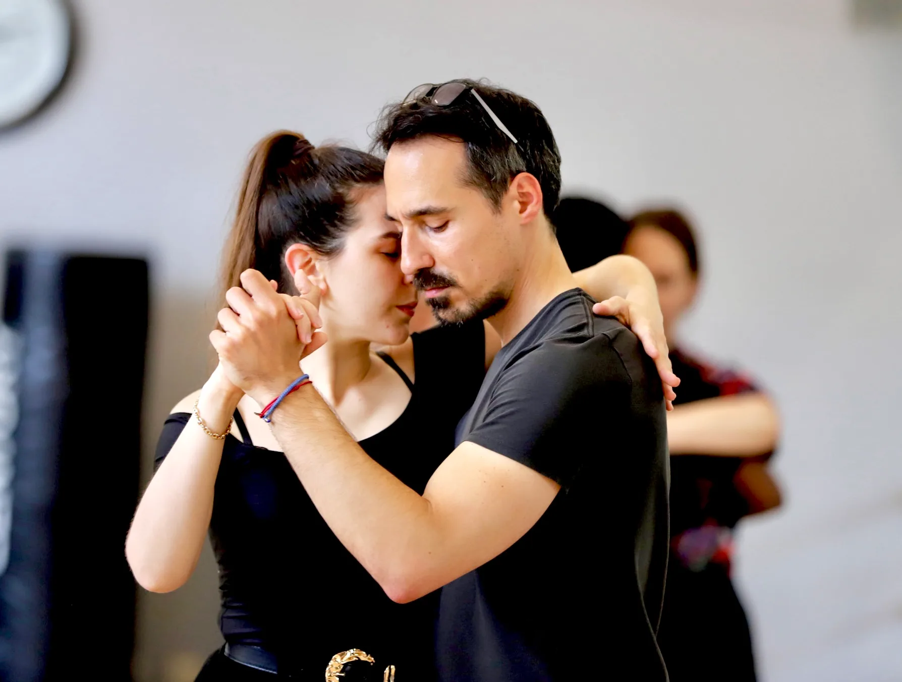 argentine tango students in full flow